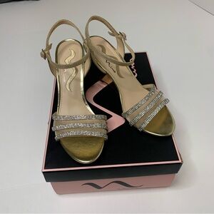 Nina Venna Fy Elegant Gold Strappy Wedge Sandals